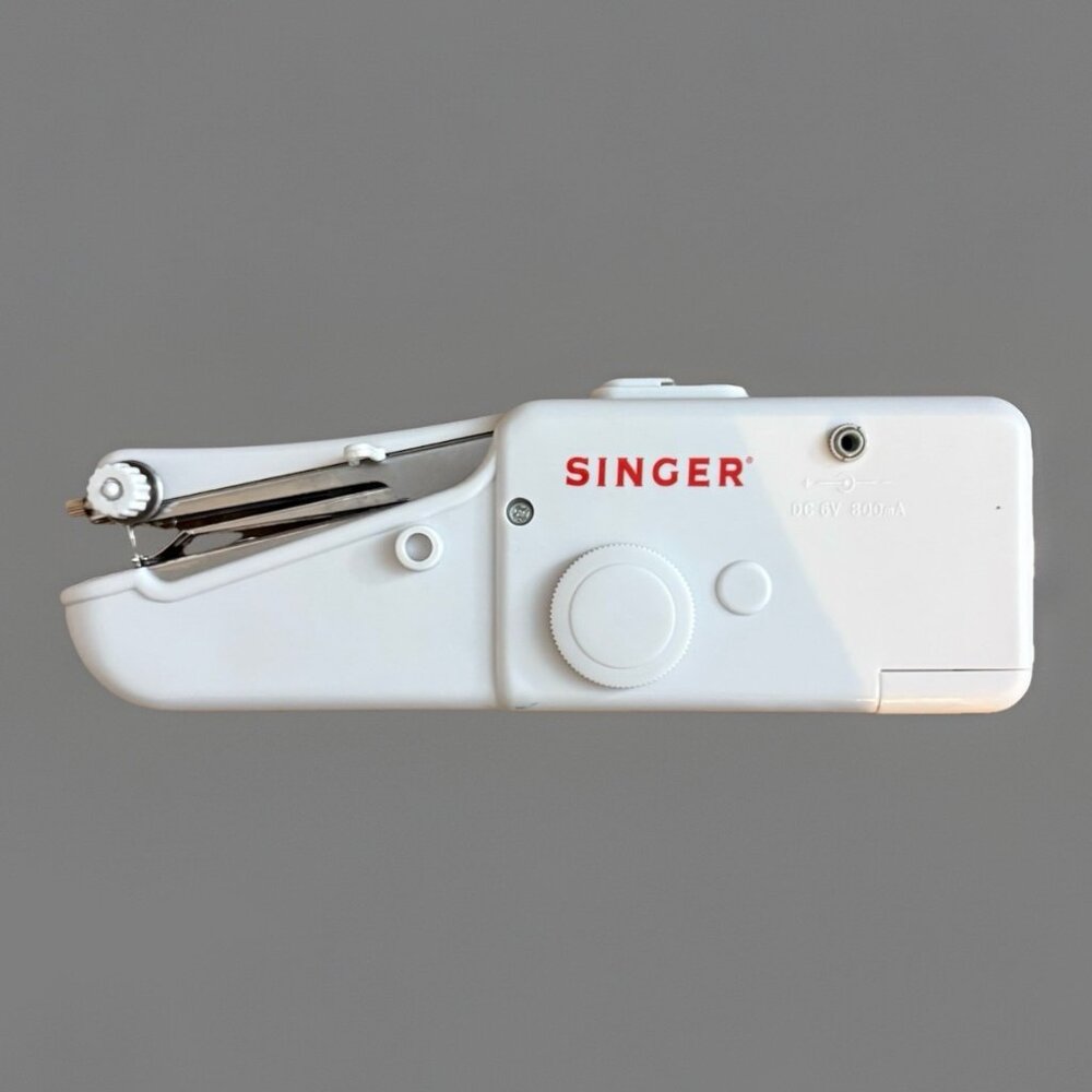 Singer Stitch Sew Quick Portable Compact Hand‎ Held Sewing Machine